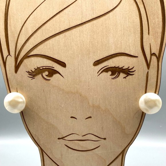 Elegant Faux Pearl Button Earrings with Faceted Baroque Look, Vintage Chic Clip - Picture 1 of 5